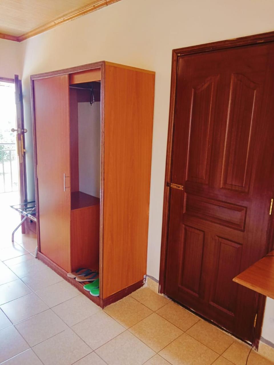 Golden Gates Hotel Thuthuriki Kültér fotó