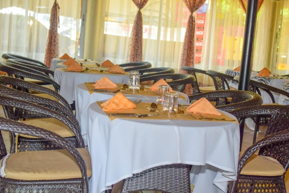 Golden Gates Hotel Thuthuriki Kültér fotó